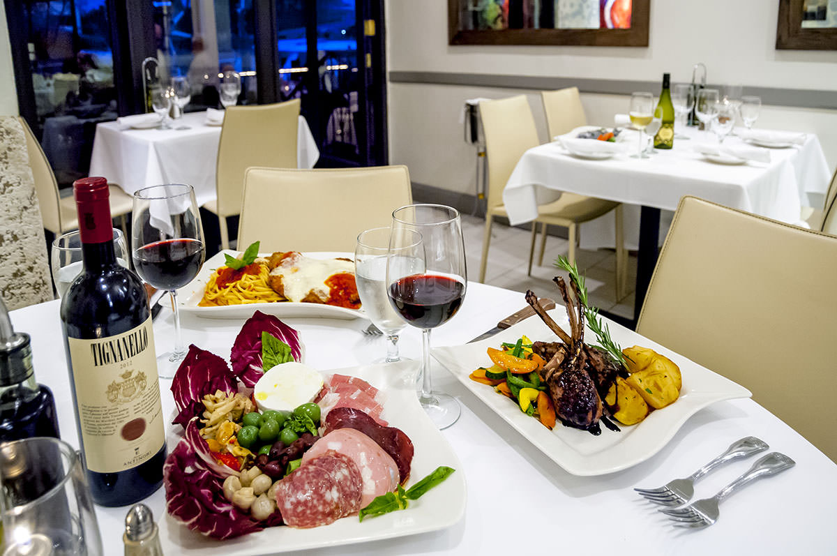 serafinaitalianrestaurauntfortlauderdalewaterfrontinsidefoodon
